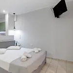Apartment Elaia 4 *