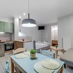 Apartment Elaia 4 *